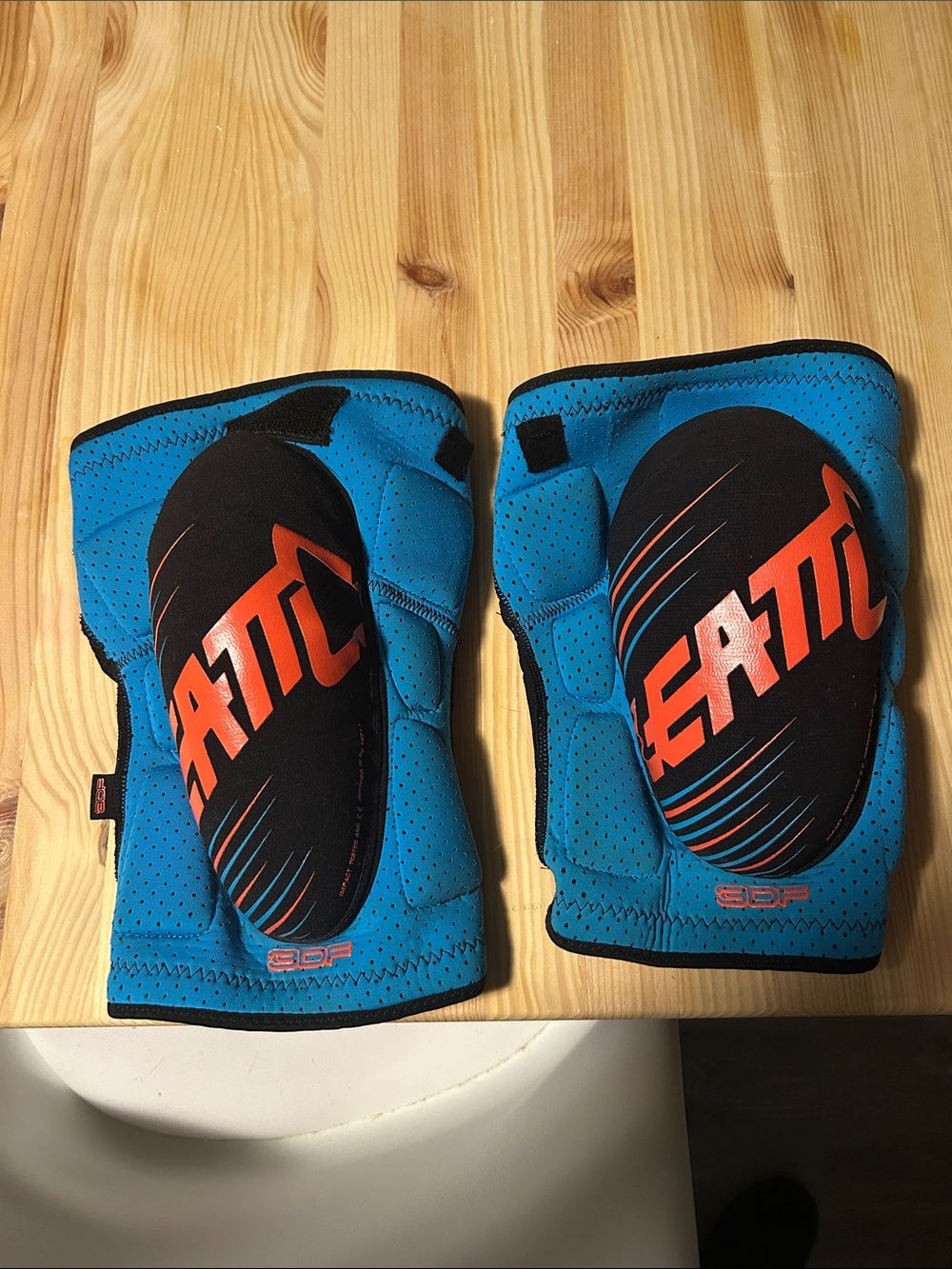 Leatt Knee pads XXL Blue/ Orange